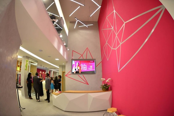 42528626_895246164007047_2036707237321244672_n